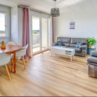 Appartement 5 pièces 248000 €