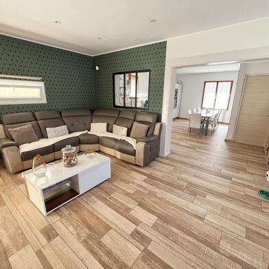 Maison 4 pièces 303000 €