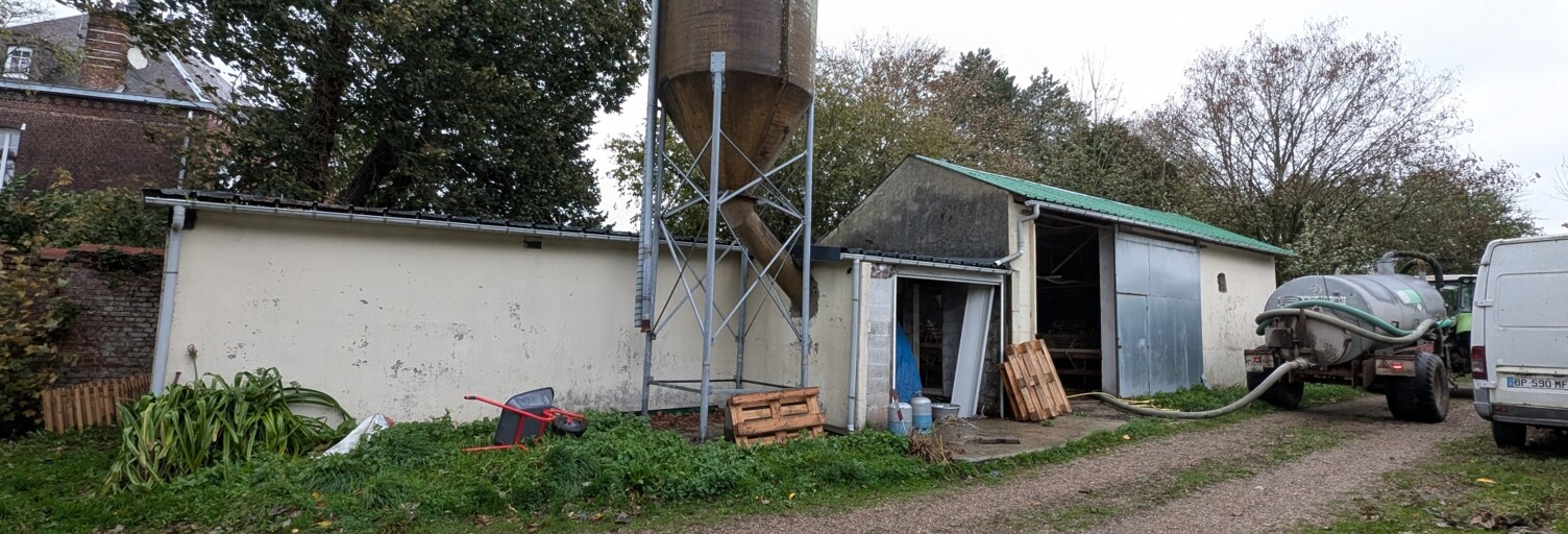 Immeuble  325 m² à vendre à Tully (80130)