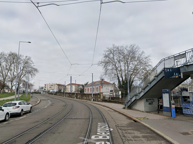 VENTE LOT 2 PARKINGS - SAINT-ÉTIENNE (42) — photo du bien