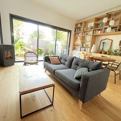 Maison 5 pièces 607260 €