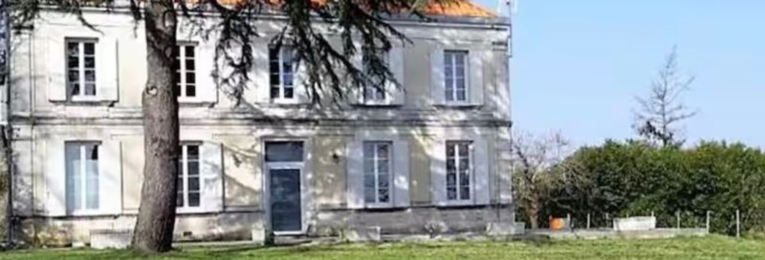 Maison 10 Pièces 270 m² à vendre à Cercoux (17270)