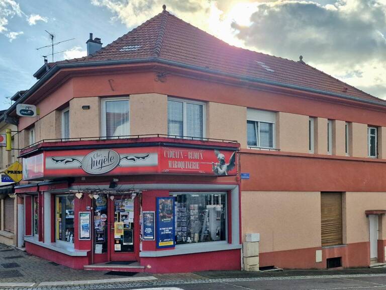 Vente Boutique/Local commercial 129 m&sup2; — photo 1