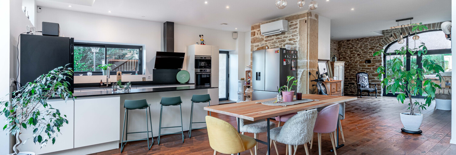 Maison 6 Pièces 255 m² à vendre à Châtillon (69380)