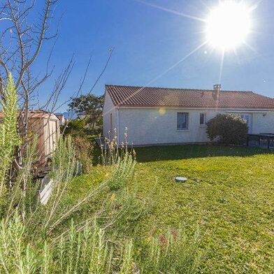 Maison 5 pièces 265500 €