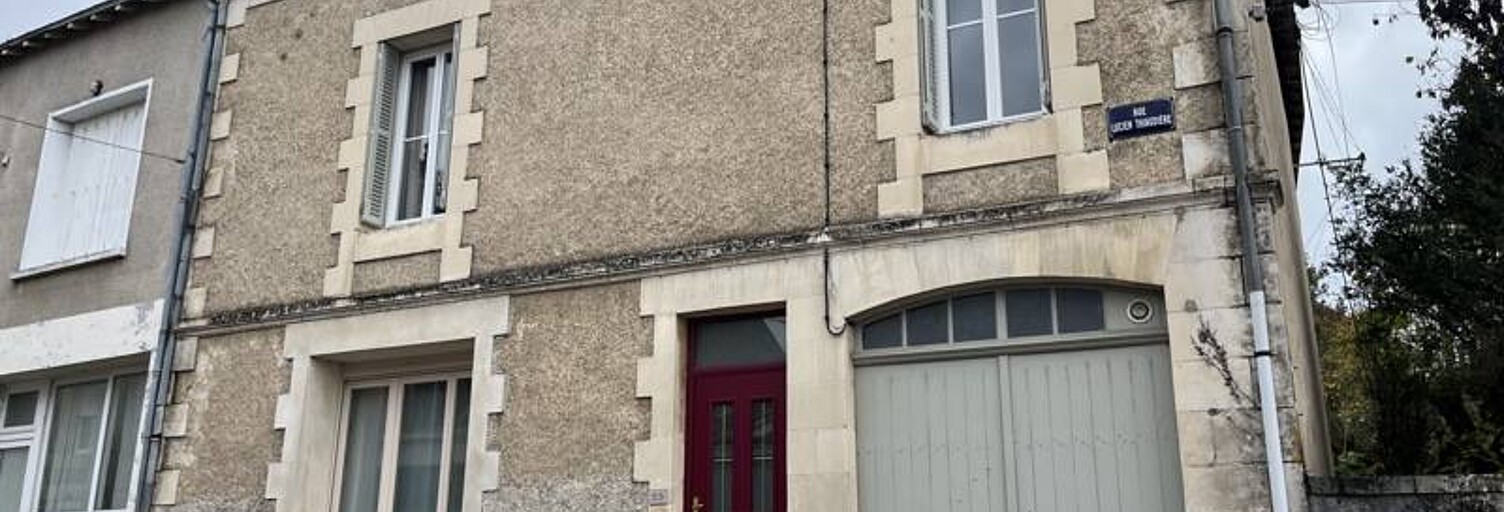 Maison 6 Pièces 205 m² à vendre à Lussac-les-Châteaux (86320)