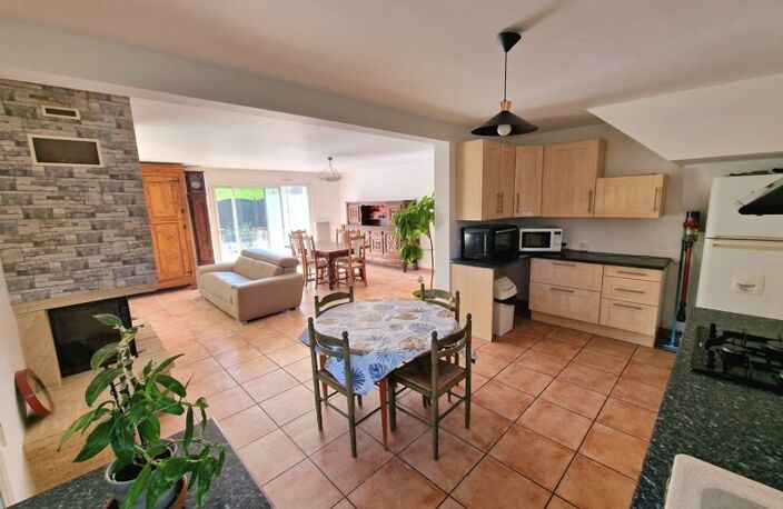 Vente maison 6 pièces 159 m² Villefranque (64990) — photo 2