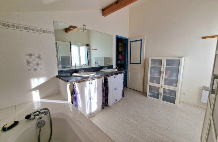 Vente maison 6 pièces 159 m² Villefranque (64990) — photo 3