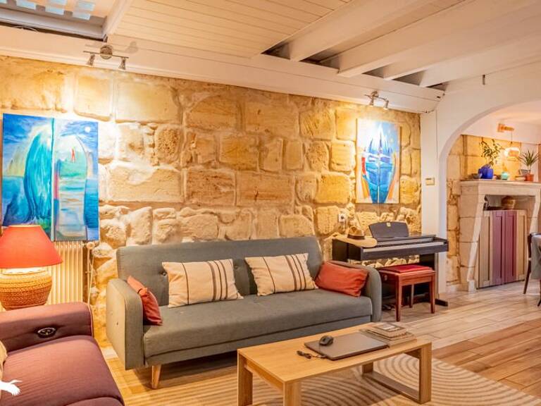 Maison en pierre de 5 pièces principales — photo 1
