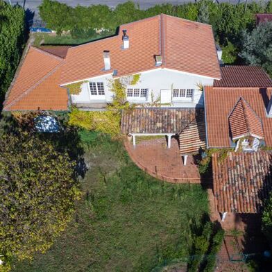 Maison 7 pièces 365640 €