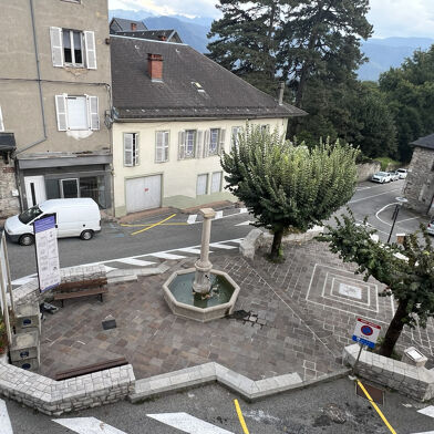 Appartement 4 pièces 820 €