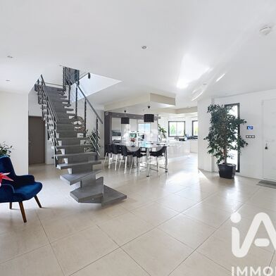 Maison 7 pièces 830000 €