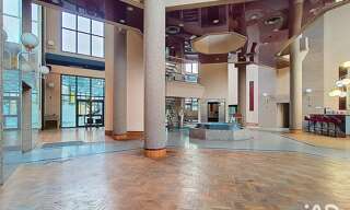 Commerce  13000 m² à vendre à Pontault-Combault (77340)