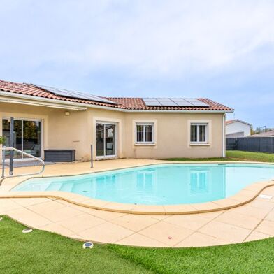 Maison 4 pièces 241960 €