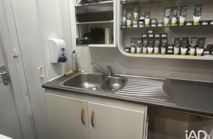 Vente Boutique/Local commercial 50 m&sup2; — photo 3