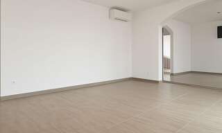 Commerce  70 m² à vendre à Saint-Martin-de-Crau (13310)