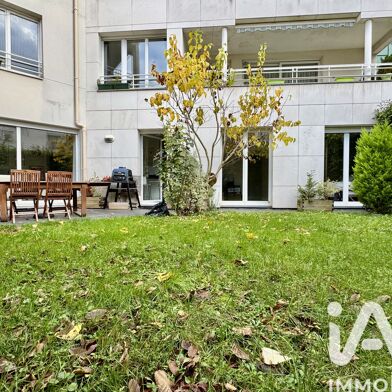 Appartement 3 pièces 2100 €