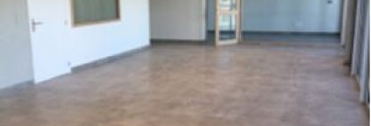 Bureau  247 m² à louer à Perpignan (66000)