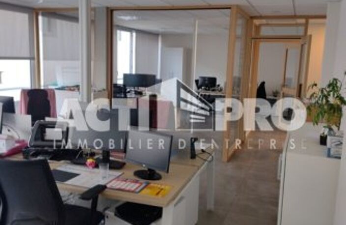Bureaux à louer — photo 4