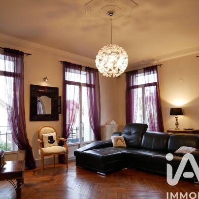 Maison 8 pièces 560000 €