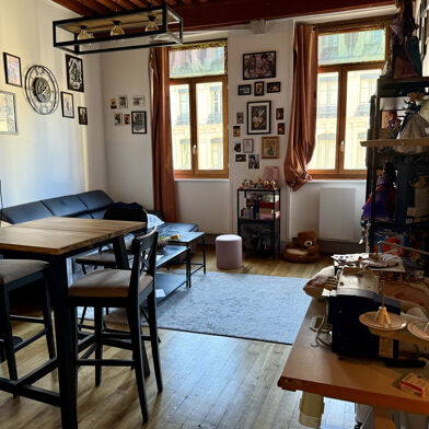 Appartement 2 pièces 1070 €