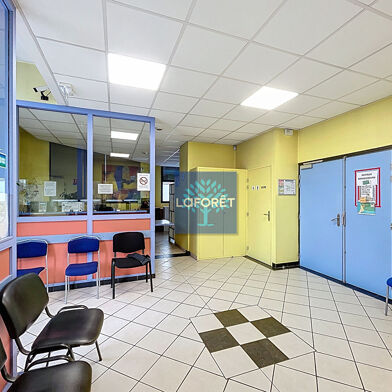 Immeuble  337900 €