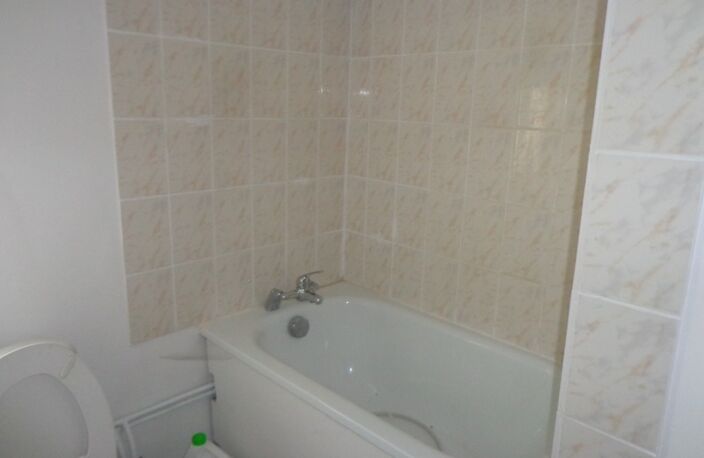 Immeuble à vendre NANTEUIL LE HAUDOUIN (60) — photo 4