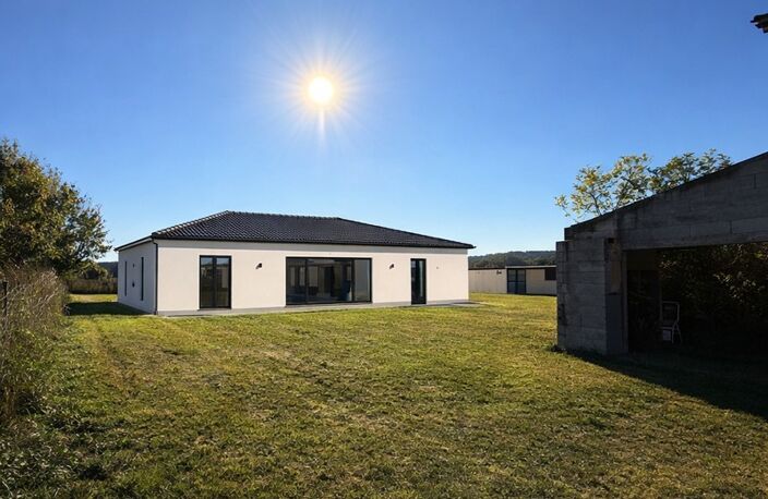 Terrain constructible 1542 m² + 8862 m²  de terrain agricole - Garage existant – Lamothe-Montravel — photo 2
