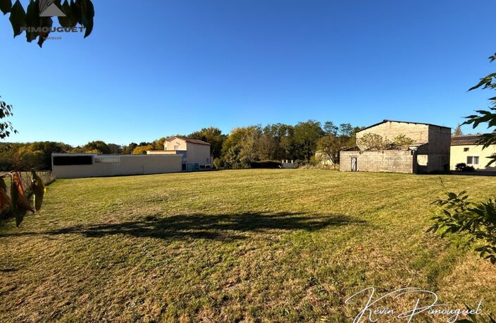 Terrain constructible 1542 m² + 8862 m²  de terrain agricole - Garage existant – Lamothe-Montravel — photo 3