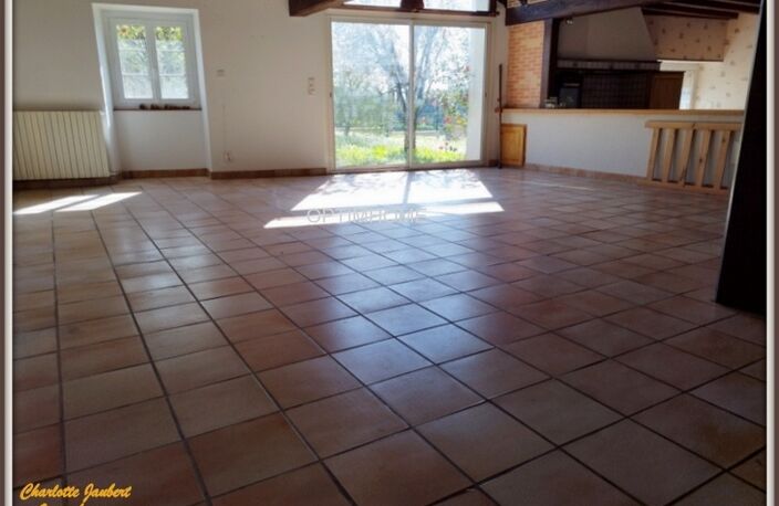 maison en pierre — photo 5