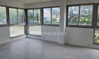 Bureau 3 Pièces 97 m² à vendre à Trappes (78190)