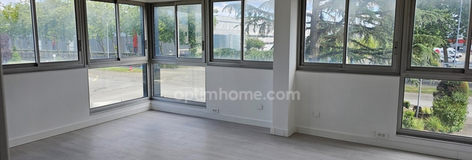 Bureau 3 Pièces 97 m² à vendre à Trappes (78190)