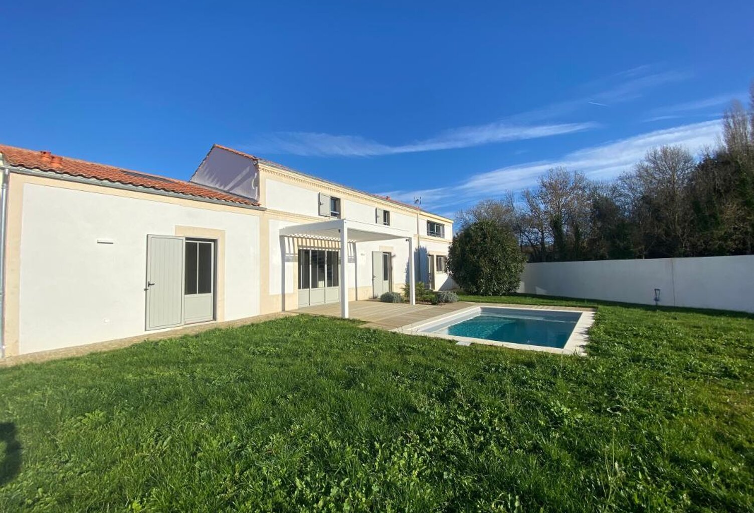 Maison Saint-Laurent-de-Prée, 4 chambres, jardin clos, piscine et garage — photo 1