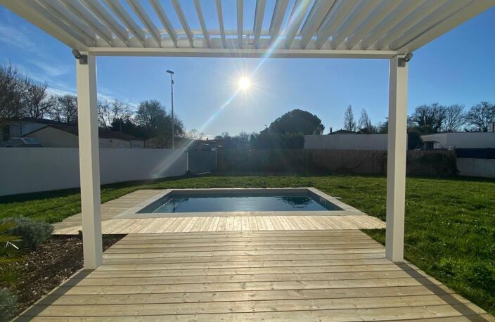 Maison Saint-Laurent-de-Prée, 4 chambres, jardin clos, piscine et garage — photo 3