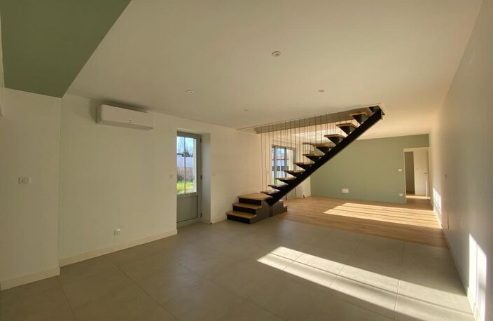 Maison Saint-Laurent-de-Prée, 4 chambres, jardin clos, piscine et garage — photo 5
