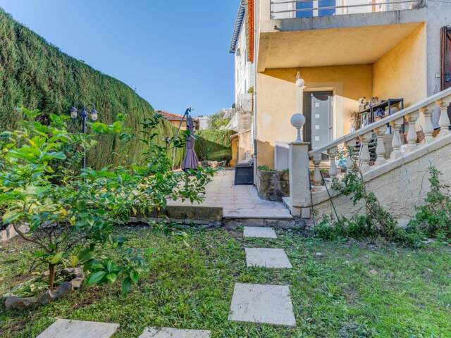 Maison À Vendre — photo du bien