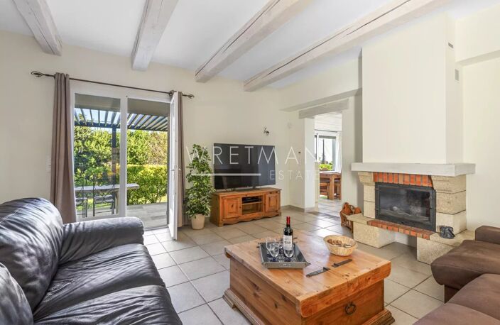 Maison individuelle avec piscine, jacuzzi et proche du village - — photo 3