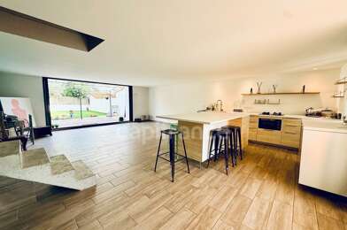 Maison 5 pièces 399000 €