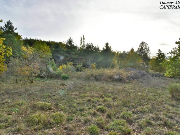 Terrain à bâtir de 3802 m². Libre Constructeur. ESTOUBLON (04) — photo 1