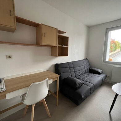 Appartement 1 pièces 370 €