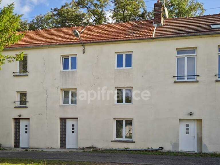 Grande bâtisse de 14 pièces – 262 m² habitables (répartie en 3 logements) – Courtemont-Varennes (02) — photo 1