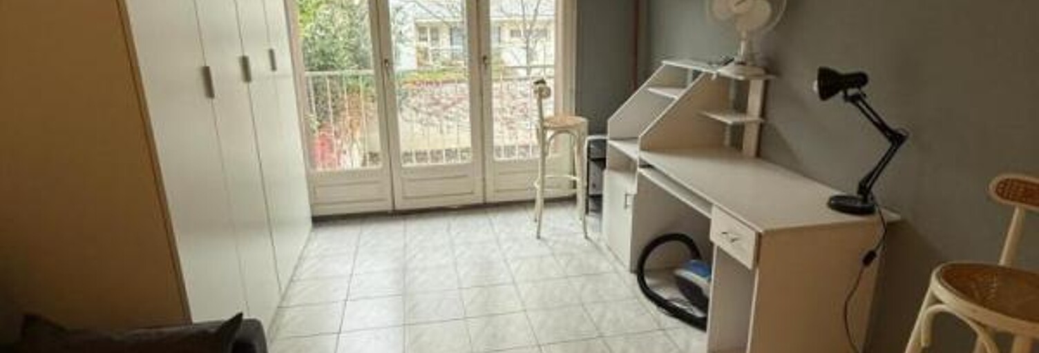 Appartement 1 Pièce 25 m² à louer à Courbevoie (92400)