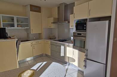 Appartement 4 pièces 990 €