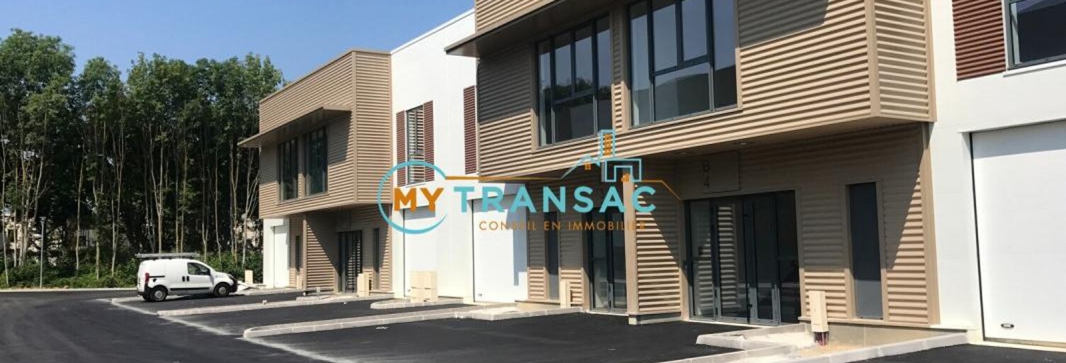 Local industriel  221 m² à louer à Bussy-Saint-Georges (77600)