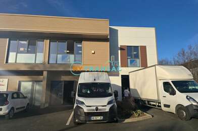 Local industriel  2395 €