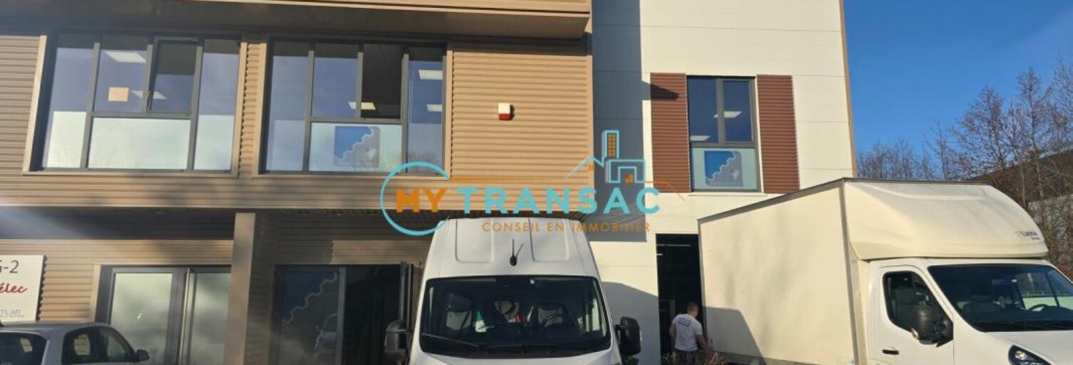 Local industriel  221 m² à louer à Bussy-Saint-Georges (77600)