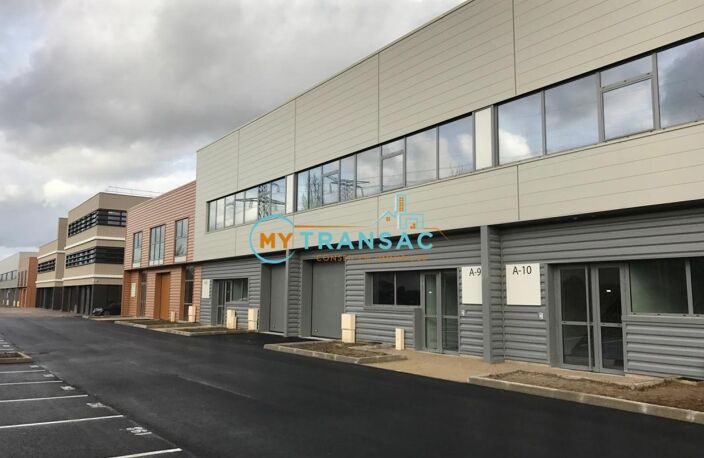 My Transac vous propose à la location un Local d'activité de 199m² situé à Bussy Saint Martin 77 — photo 3
