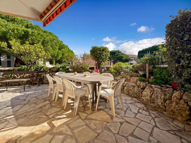 Appartement À Vendre T4 98M² TERRASSE 120M² — photo du bien