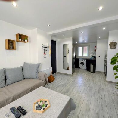 Appartement 2 pièces 723 €