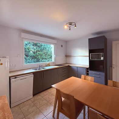 Appartement 5 pièces 348366 €